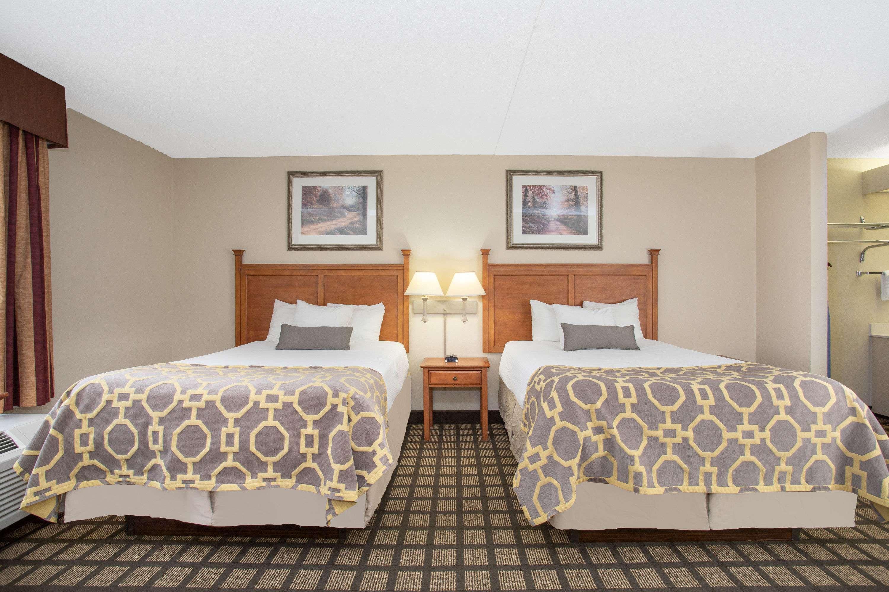 Baymont By Wyndham Hays Hotel Exterior photo