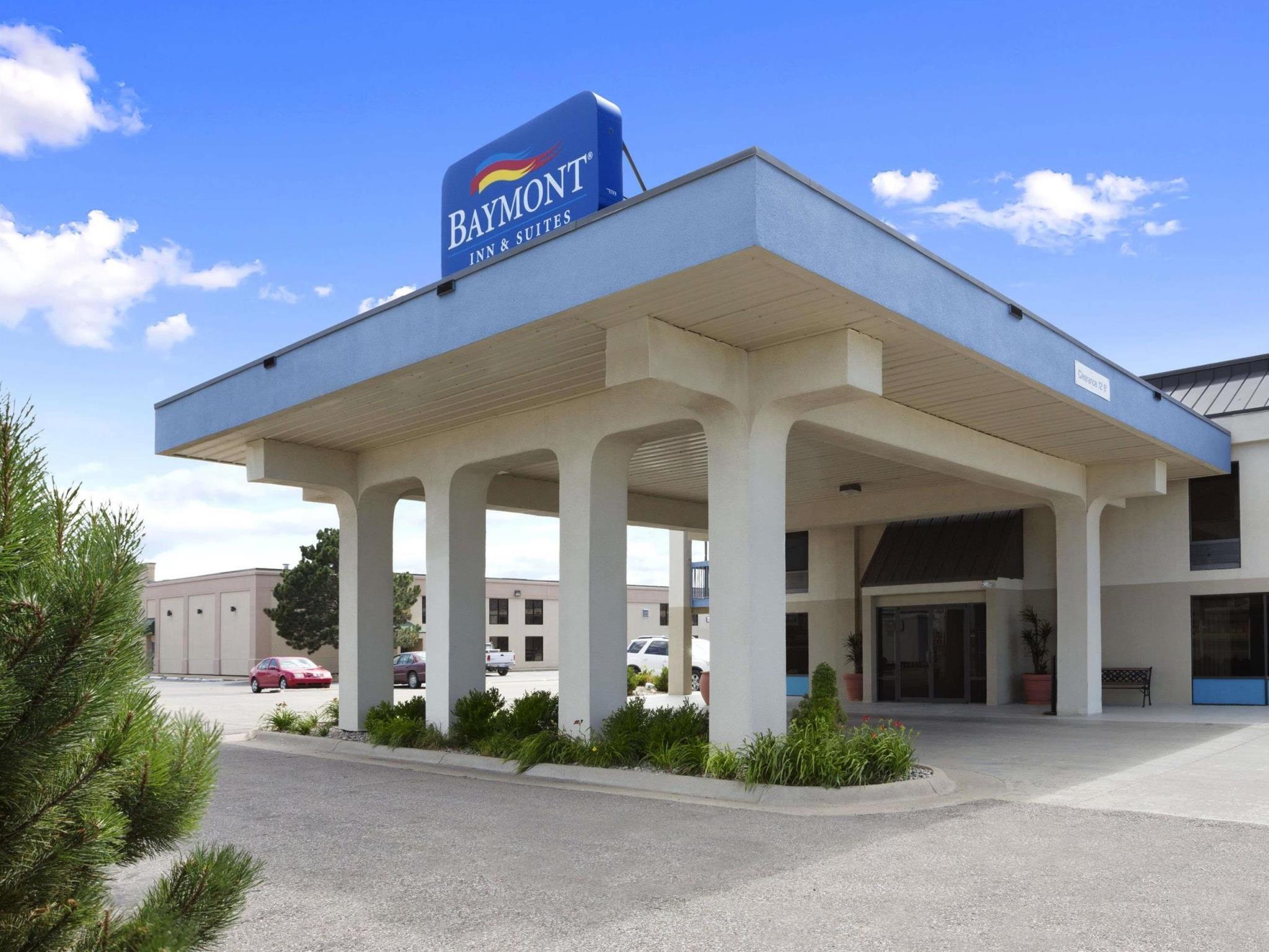 Baymont By Wyndham Hays Hotel Exterior photo